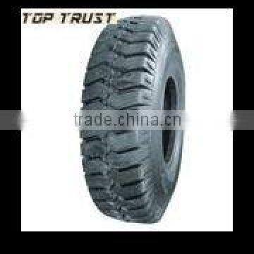 Sand OTR Tire Lug Pattern