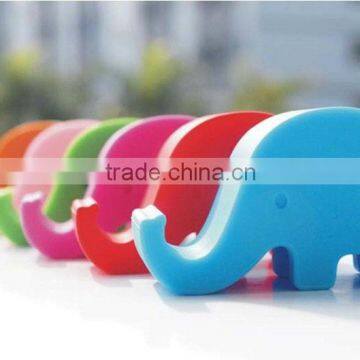 Muti-color Elephant shaped silicone mobile phone stand