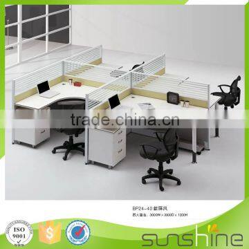 Office cubicle workstation 4 seat glass partition MFC L shape tabletop with three pedestal