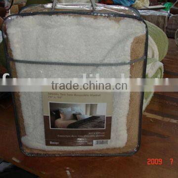 100% Polyester Knit Solid Carol Reversible Blanket