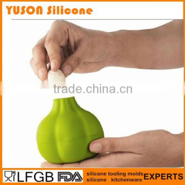 Garlic shaped silicone garlic clove peeler                        
                                                Quality Choice