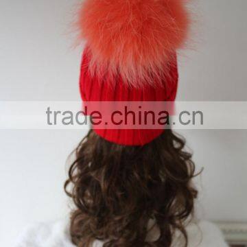 Fashion Morden Big Orange Raccoon Fur Pompom Red Knitted Rib Beanie Cap Winter Unisex Fur Ball Knit Rib Hat