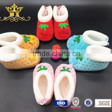 Colorful cheaper suede leather baby shoes moccasins