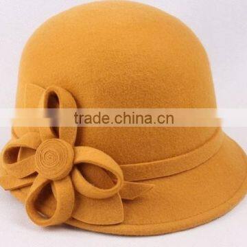 wholesale fashion women winter wool felt cloche hat with selt flower