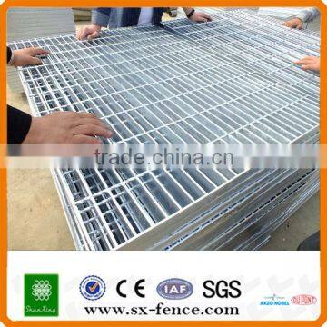 Hot dipped Galvanized Steel Gratings