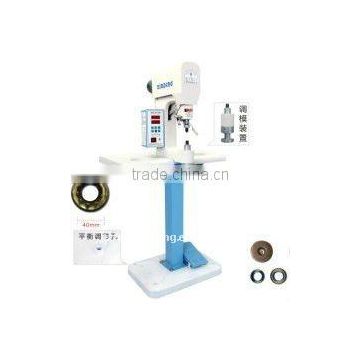 Curtain eyelet machine