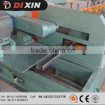 Inexpensive high-quality roll forming machine /DX C purlin Flying saw roll forming machine