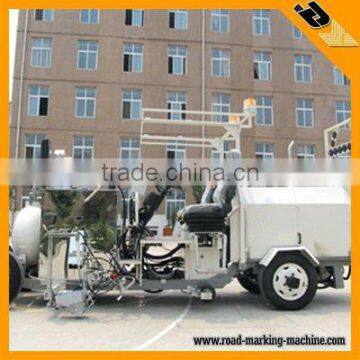 Thermoplastic road marking machine