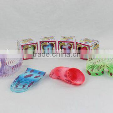 plastic colorful lovely rainbow spring toys/hot sale magic rainbow circle