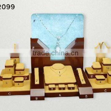 China Exhibitor Organizer for Shop Counter and Store Window Leather Jewelry Display Set photo-2
