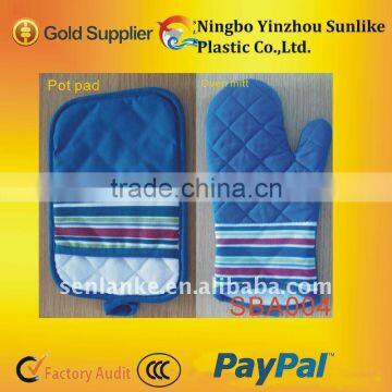 Microwave oven mitt and Pot pad