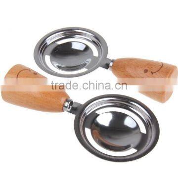 S5132 Wooden Handle Smiling Egg White Separator photo-2