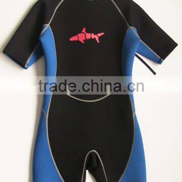 Neoprene surfing wetsuit