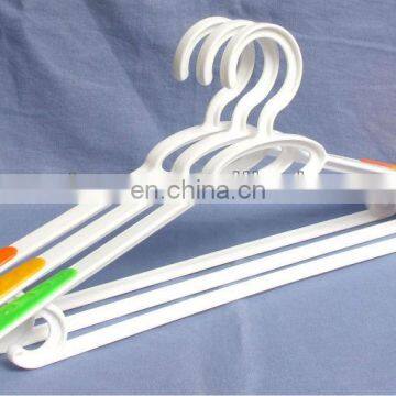 2014 New good quality plastic clothes hangers wholesale