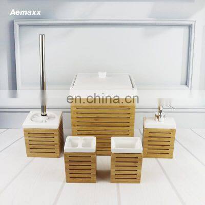 Christmas Decoration Ceramic Bathroom Set With Bamboo Cup Soap Dispenser photo-2