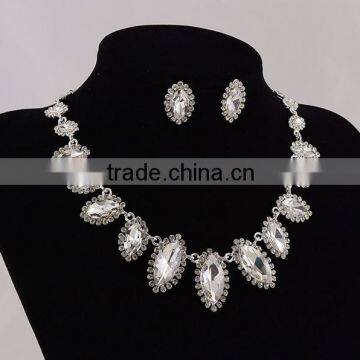 Latest Fashion Having Stock Diamond Necklace and Earring Jewelry Set photo-3