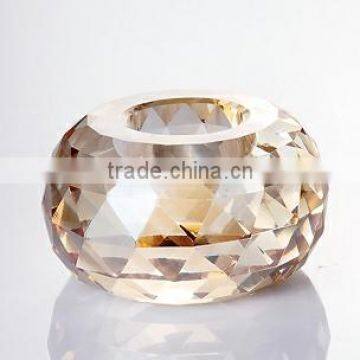 Round facted crystal candle holder for table decor