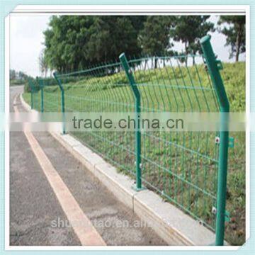 GUANGZHOU welded mesh fence panel / PVC coated welded wire mesh