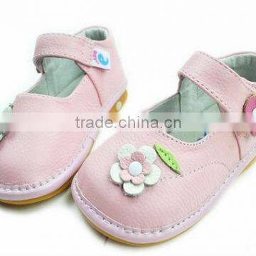 Fashion Squeaky Baby Shoes for Girls photo-6