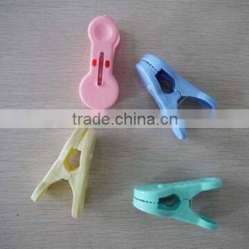 small plastic clips