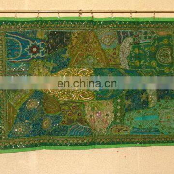 Wholesale Manufacturer Old Sari Patchwork Tapestry Wall Hangings and Tabel Runner photo-2