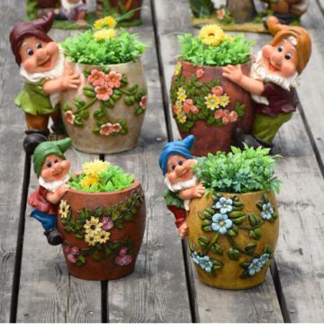 Resin garden gnome elf figurine flower pot garden decoration