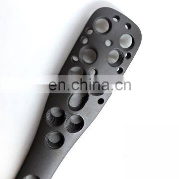 Medical Instruments AO Type Orthopedic Surgical Titanium Plates and Screws photo-4