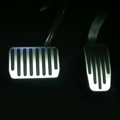 CNC Machined Accelerator & Brake Pedal Assembly - 5mm Steel Plate Construction with Anti-Slip Surface