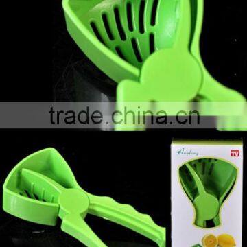 Manual Lemon Juicer Orange Juicer Plastic Lemon Juicer photo-4