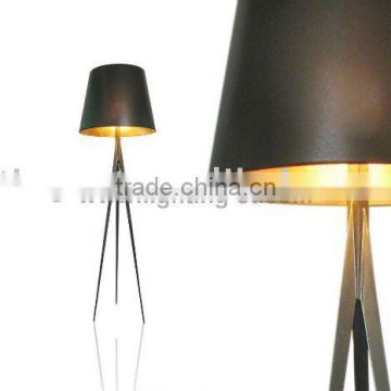 Modern Tripod Floor Lamp with black shade HYL89005