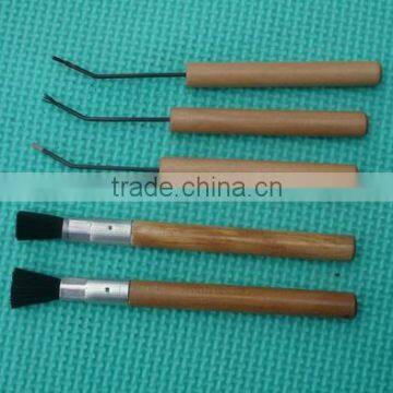 WOODEN HANDLE TUBE BRUSHES