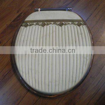 Favorable polyresin toilet lid with white