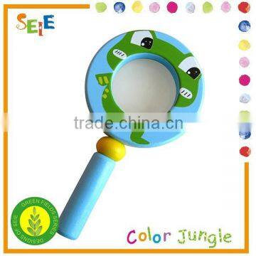 Wood magnifying glasses toys for kids,frog animal pattern outdoor toy wholesale from china