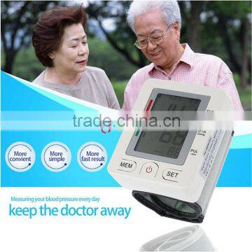 Bluetooth 4.0 Portable Wrist Digital Blood Pressure Monitor Irregular Heartbeat Detector for iOS and Android Devices White