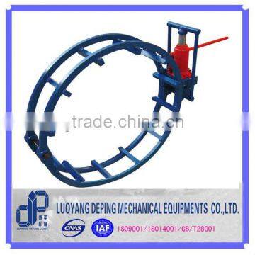 Pipeline construction external hydraulic pipe clamp