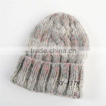 ladies cable winter beanie hat