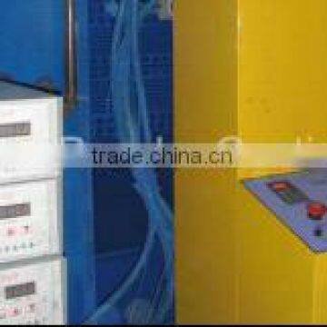 Gun mover for perforated metal mesh powder spraying line