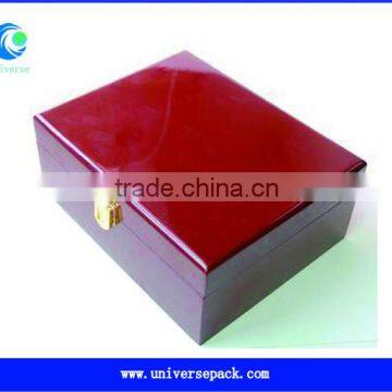 Shiny Spray Painted Red Storage Box Wooden Hot Selling Box Custom