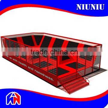 Outdoor trampoline with safety net