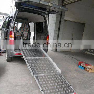 BMWR Series Folding Manual Wheelchair Ramp for Van