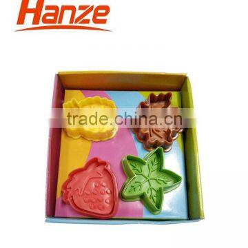 Cute Shape Plastic Cookie Cutter Set