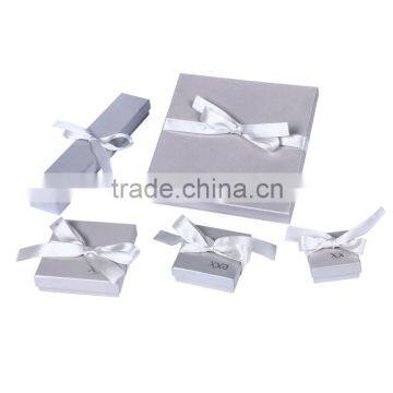 Craft & Gift packaging box for jewelry with silk bow