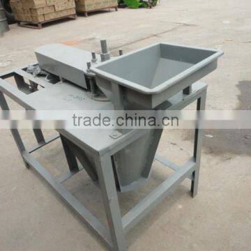 automatic walnut shelling machine/walnut shelling equipment