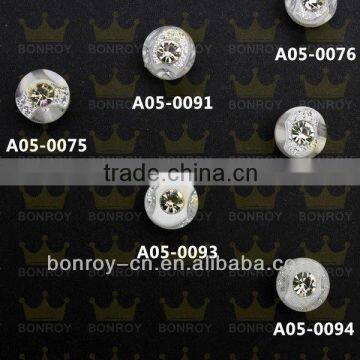 New Shinning Crystal Rhinestone Button for Embellishment photo-2