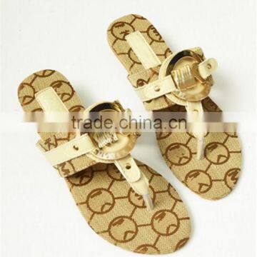 2016 New Fashion Designs Flat Sandals for Ladies Pictures