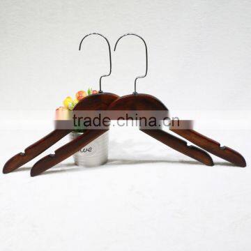 non- slip wooden cloth hangert combine with special hook