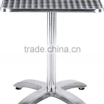 Foldable aluminum table