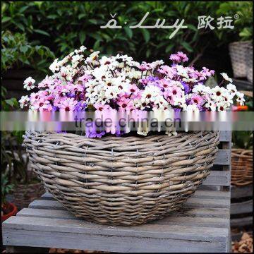 oval willow basket with handle