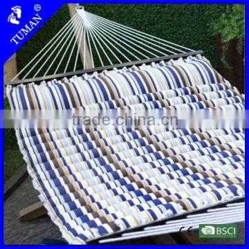 Quilted Poyester Wooden Big Hammock