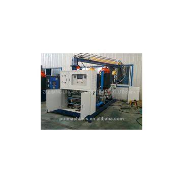 Polyurethane foaming machine for furniture making